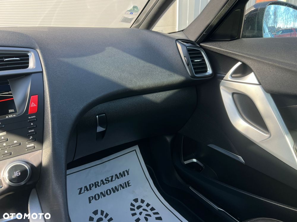 Citroën DS5 Hybrid4 EGS6 SportChic - 20