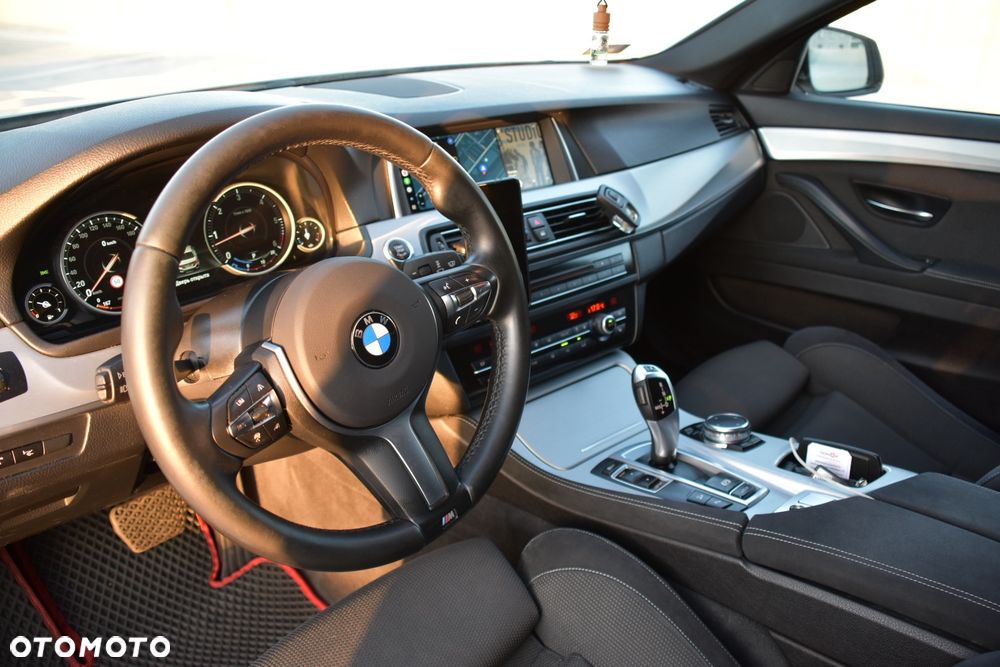 BMW Seria 5 530d xDrive - 21