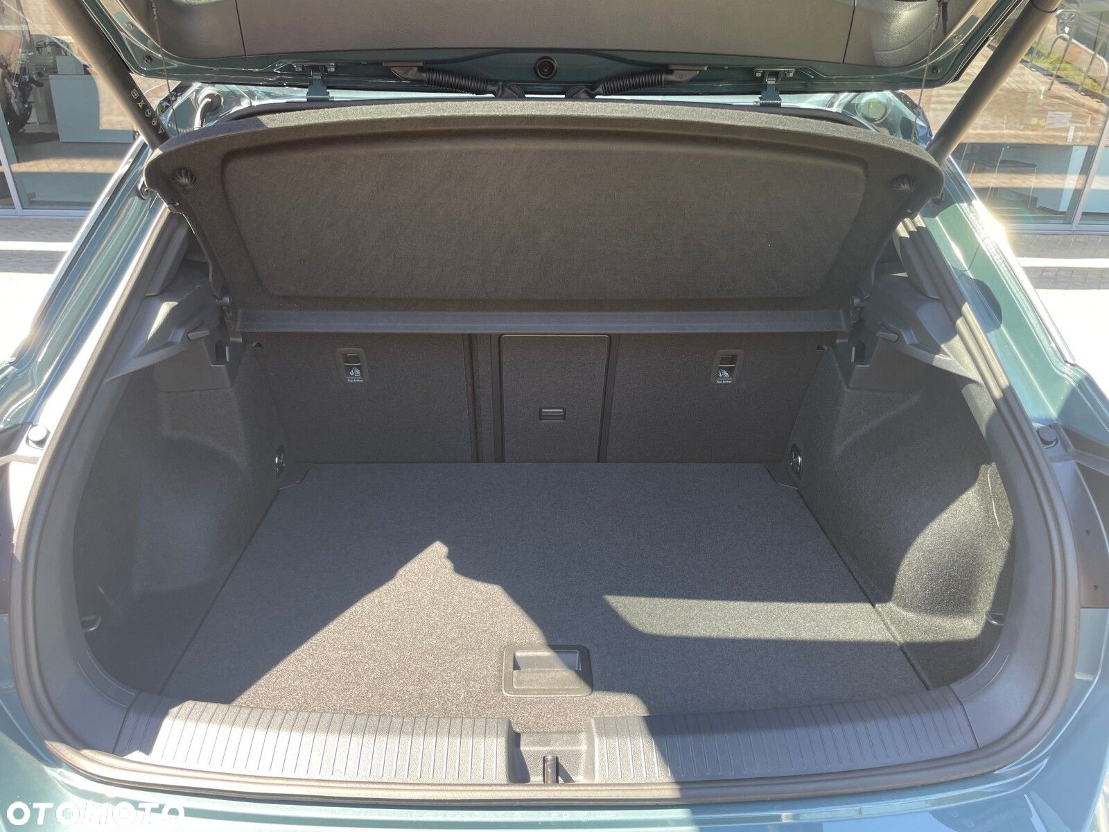 Volkswagen T-Roc 1.5 TSI R-Line Plus DSG - 28