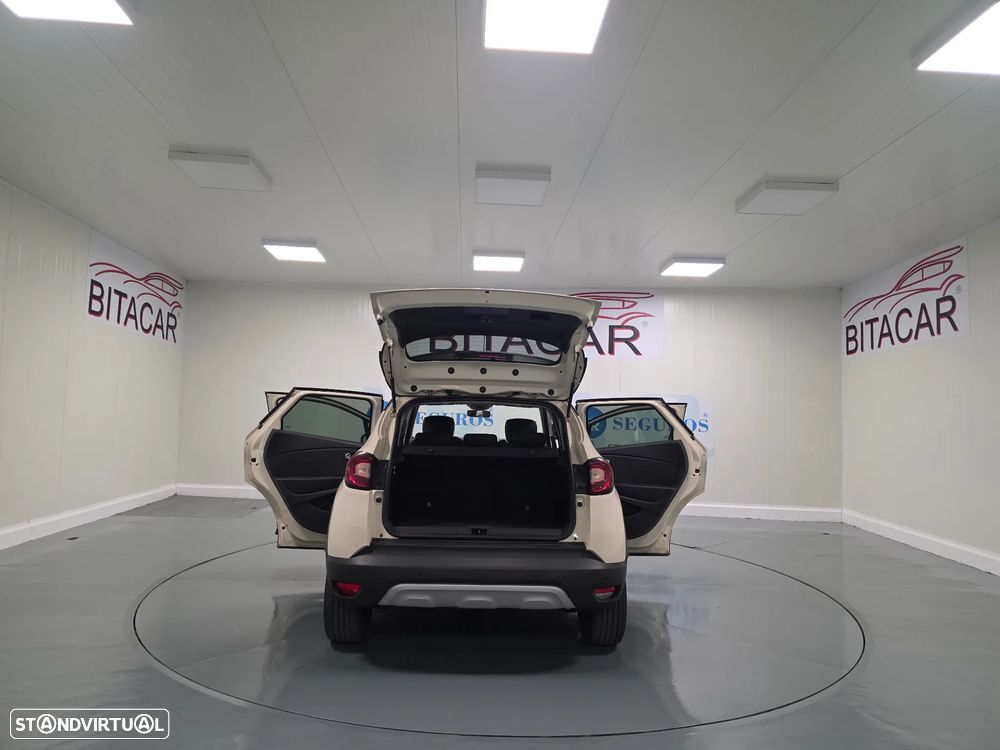 Renault Captur 1.5 dCi Exclusive EDC - 30