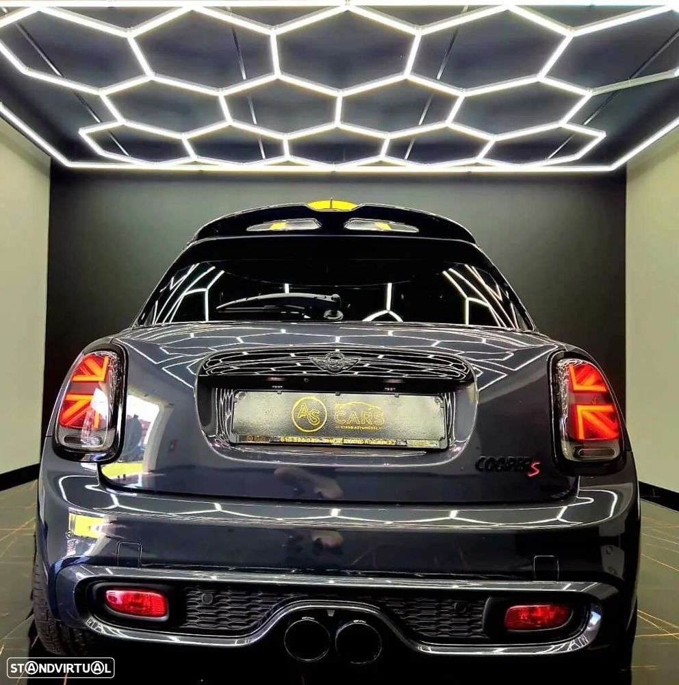 MINI 5 Portas Cooper S Aut. - 30