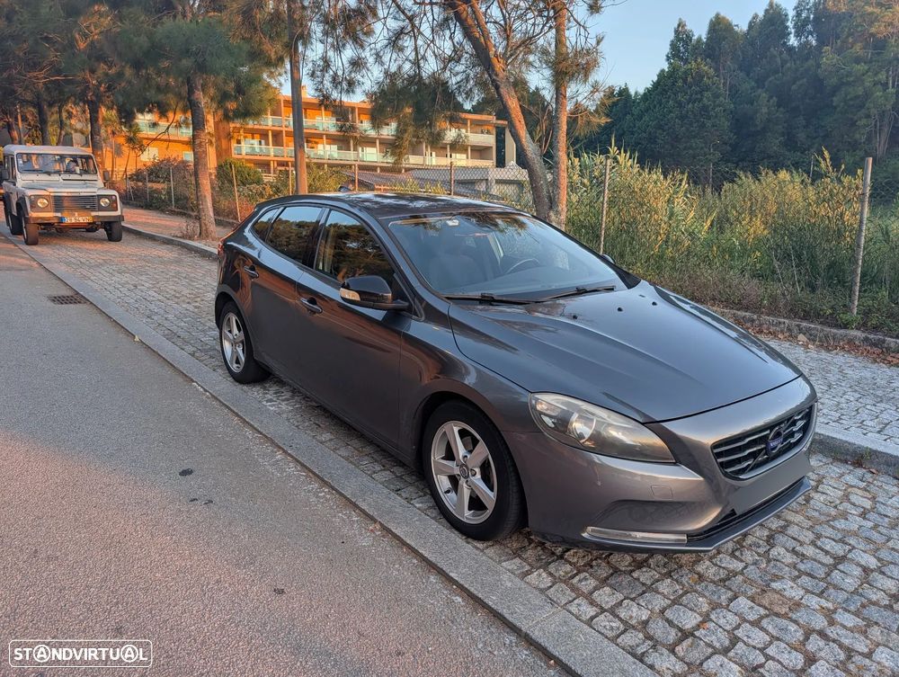 Volvo V40 D2 - 3