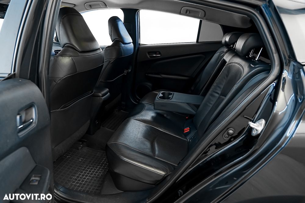 Toyota Prius 1.8 HSD Exclusive Plus - 13