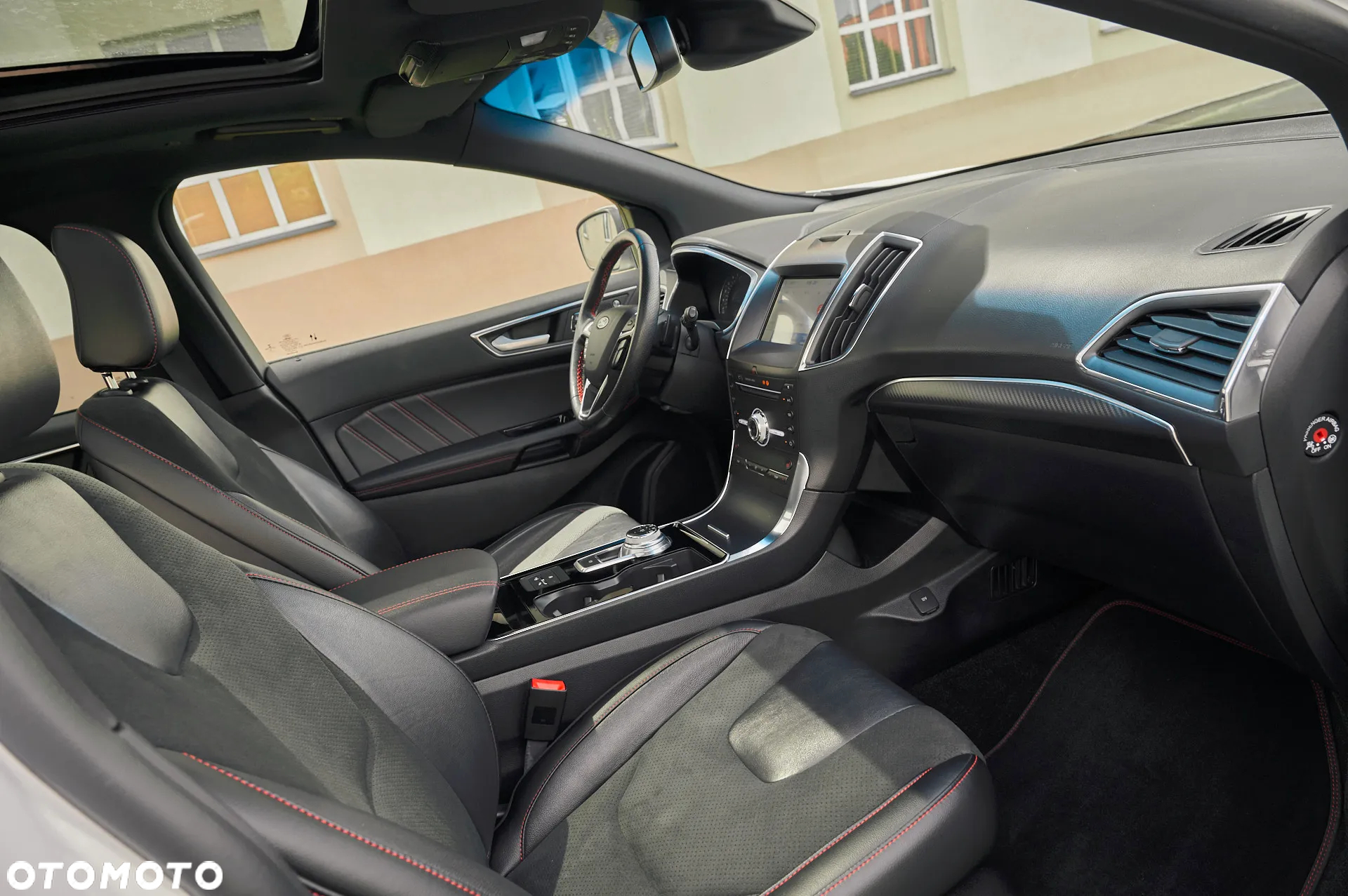 Ford Edge 2.0 EcoBlue Twin-Turbo 4WD ST-Line - 24