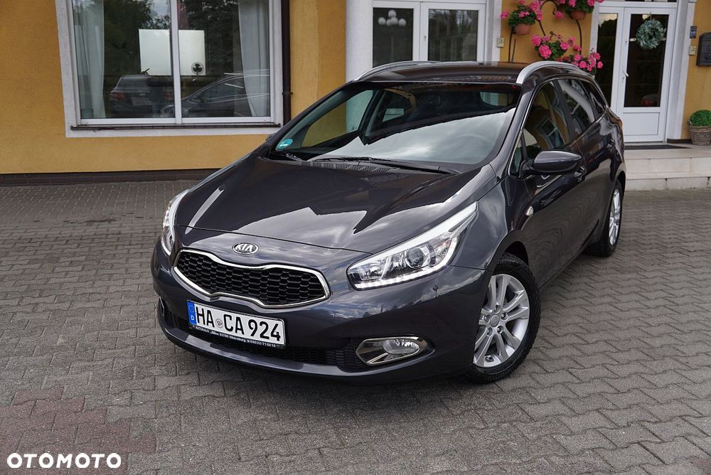 Kia Ceed 1.4 CVVT Dream Team Edition - 2