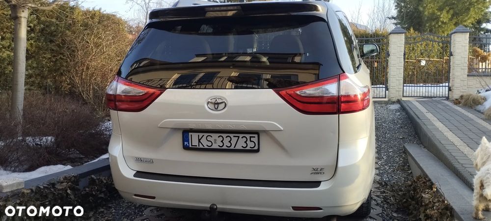 Toyota Sienna 3.5 V6 XLE AWD - 34