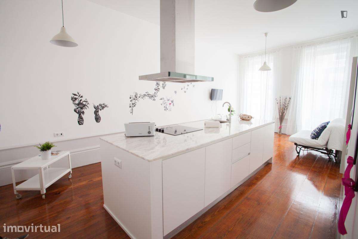 Apartamento com 1 quartos - localizado em Cedofeita Porto - Grande imagem: 3/11