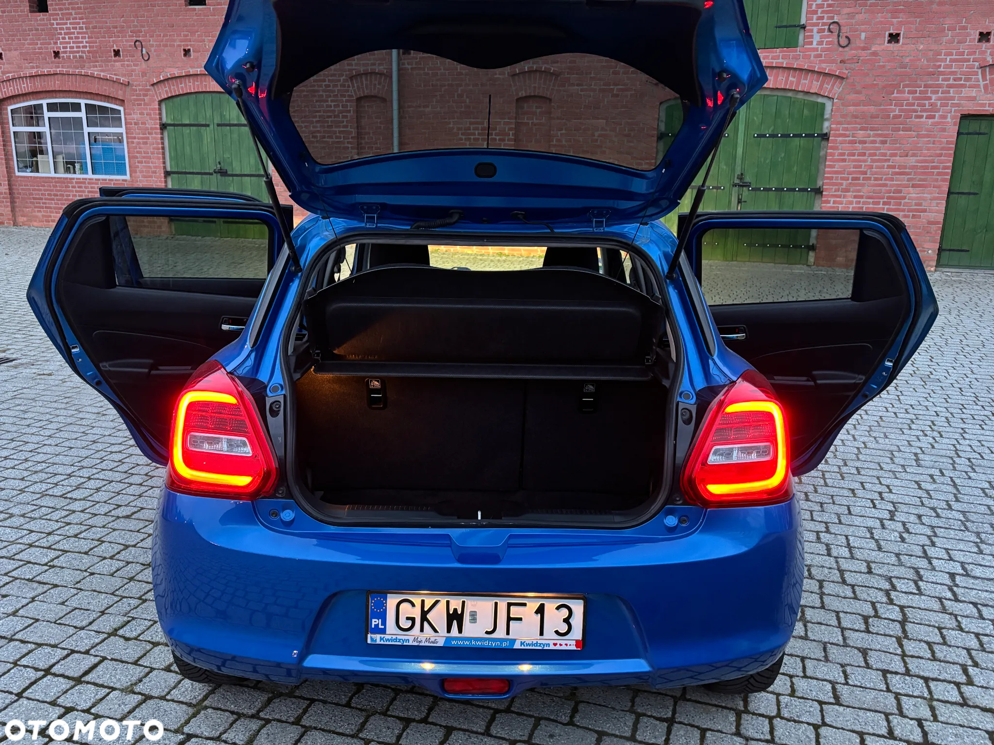 Suzuki Swift 1.2 SHVS Premium Plus - 5