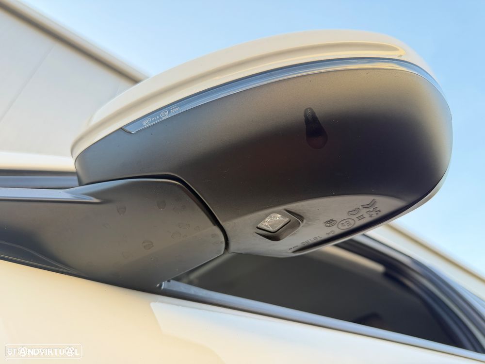 Peugeot e-208 Active Pack - 14