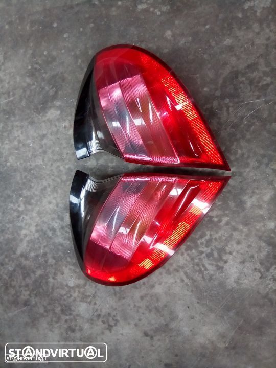 Farolim traseiro Mercedes Sport Coupe 2001 - 1