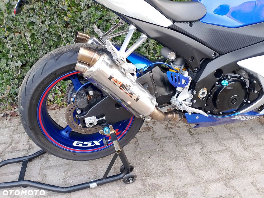 Suzuki GSX-R - 11