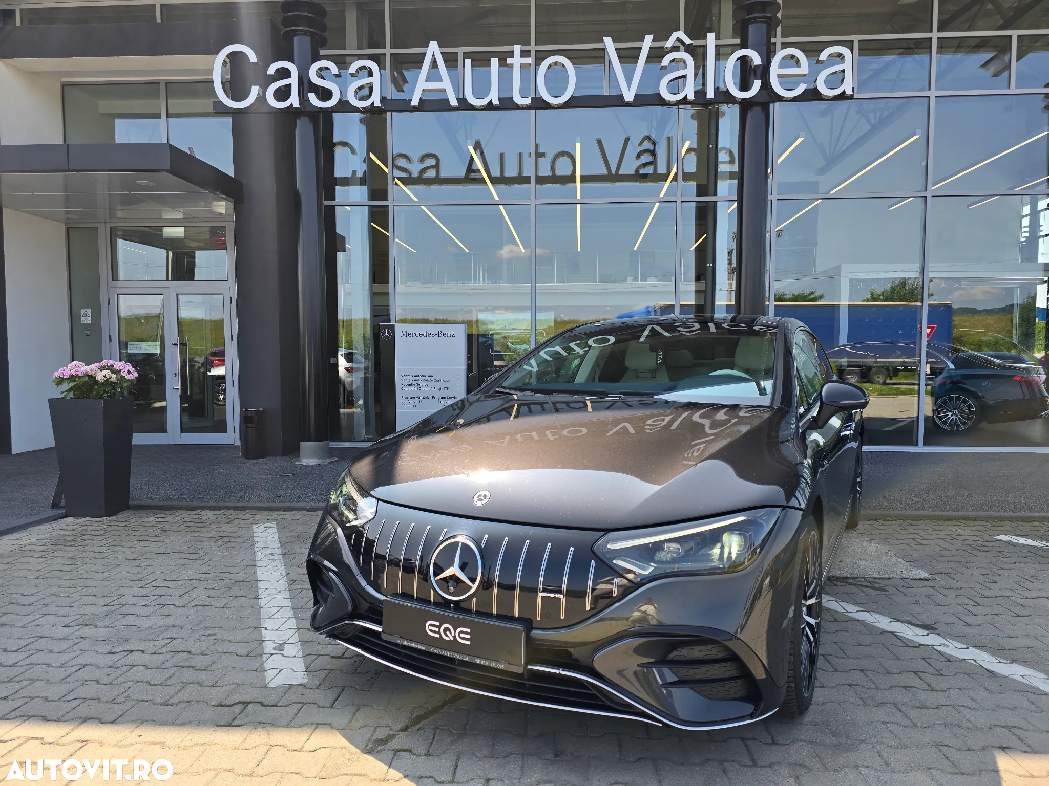 Mercedes-Benz EQE AMG 43 4MATIC - 2