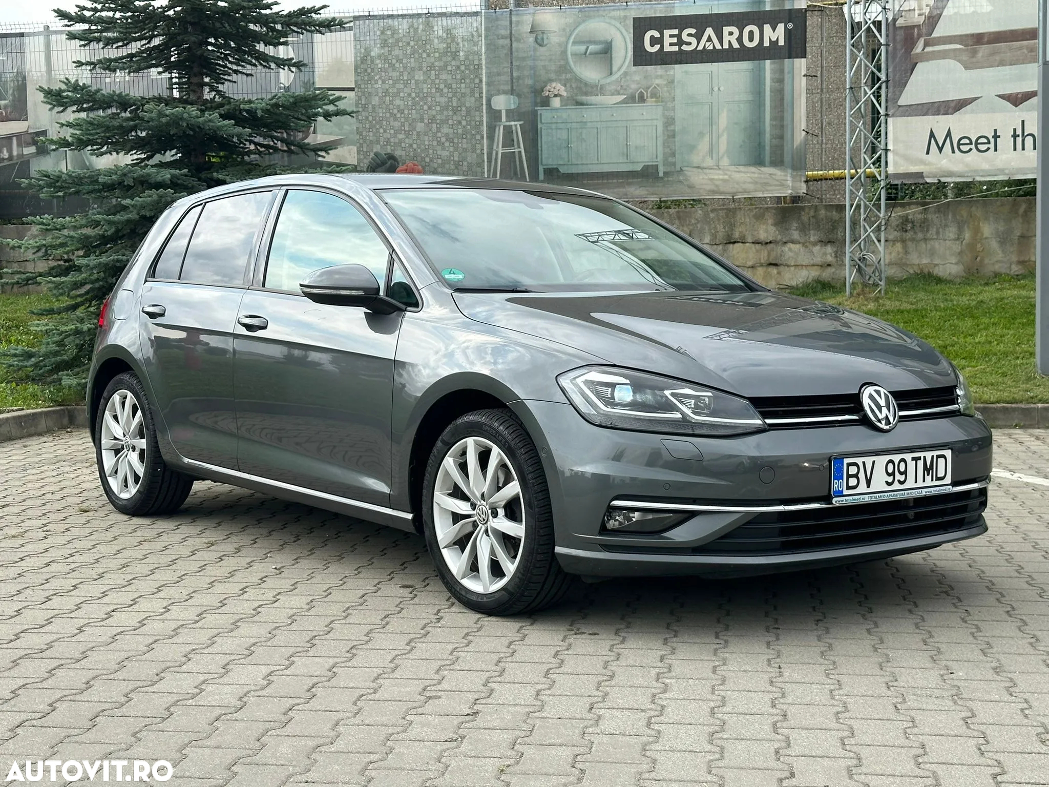Volkswagen Golf 2.0 TDI Highline - 7