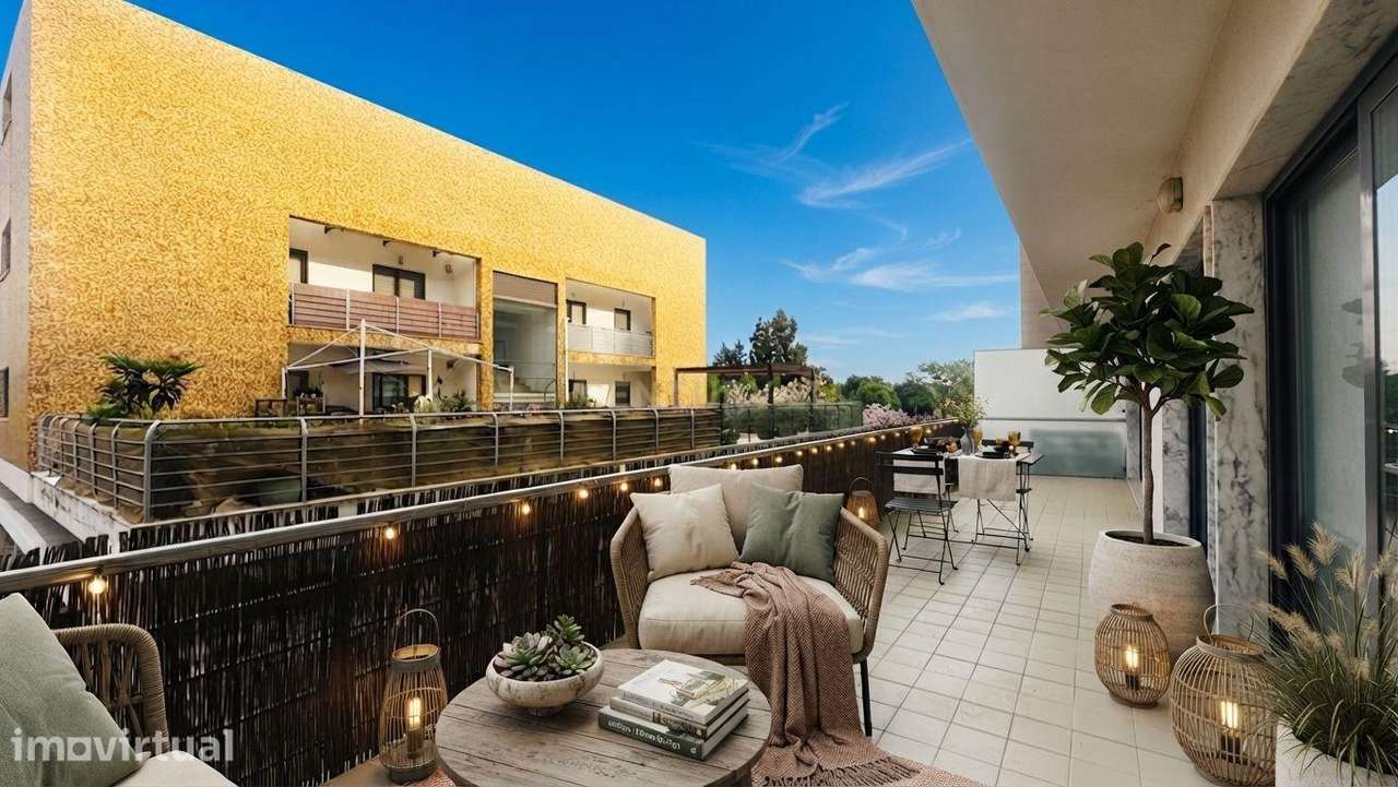 Apartamento T3 com Varandas, Garagem e Parqueamento, na Vila Serena, P - Grande imagem: 2/43