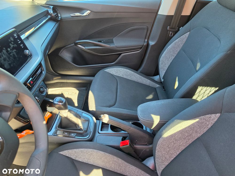 Skoda Fabia 1.0 Essence - 23