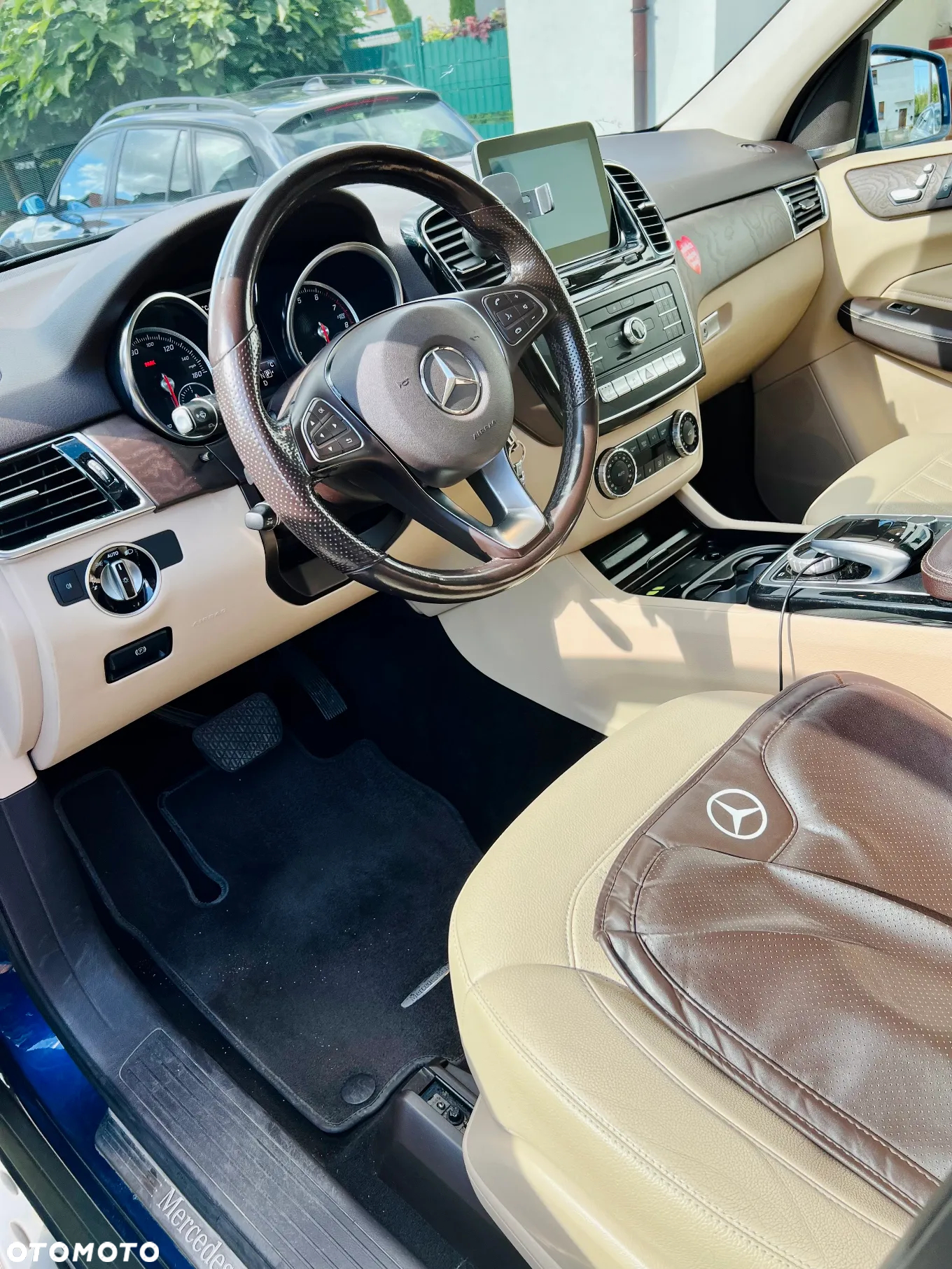 Mercedes-Benz GLE - 9