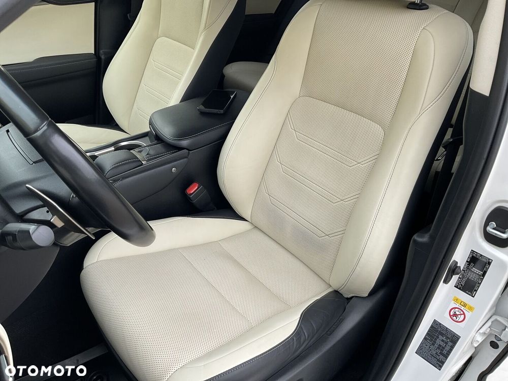 Lexus NX 300 Prestige AWD - 19