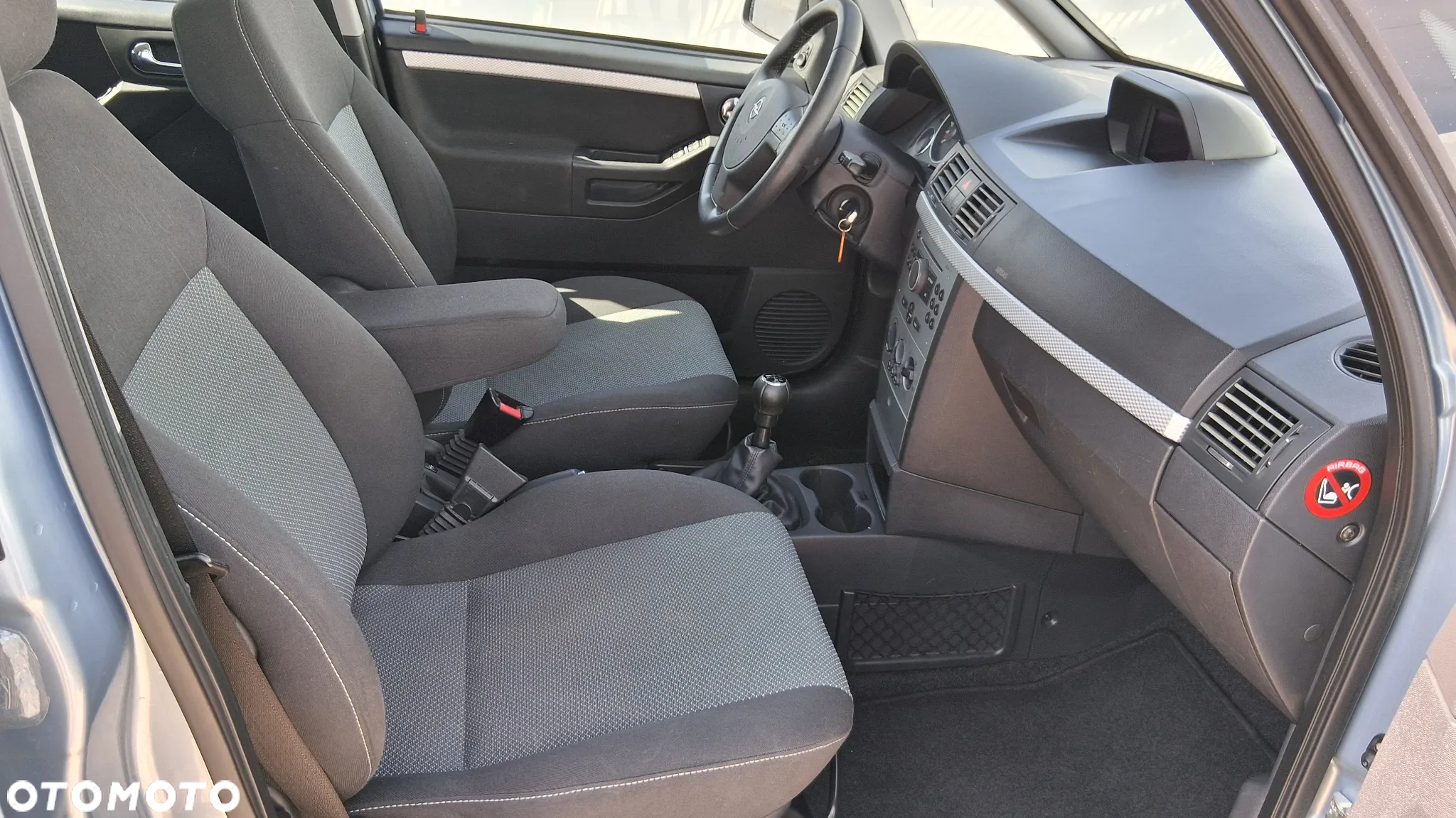 Opel Meriva 1.8 16V Cosmo - 11