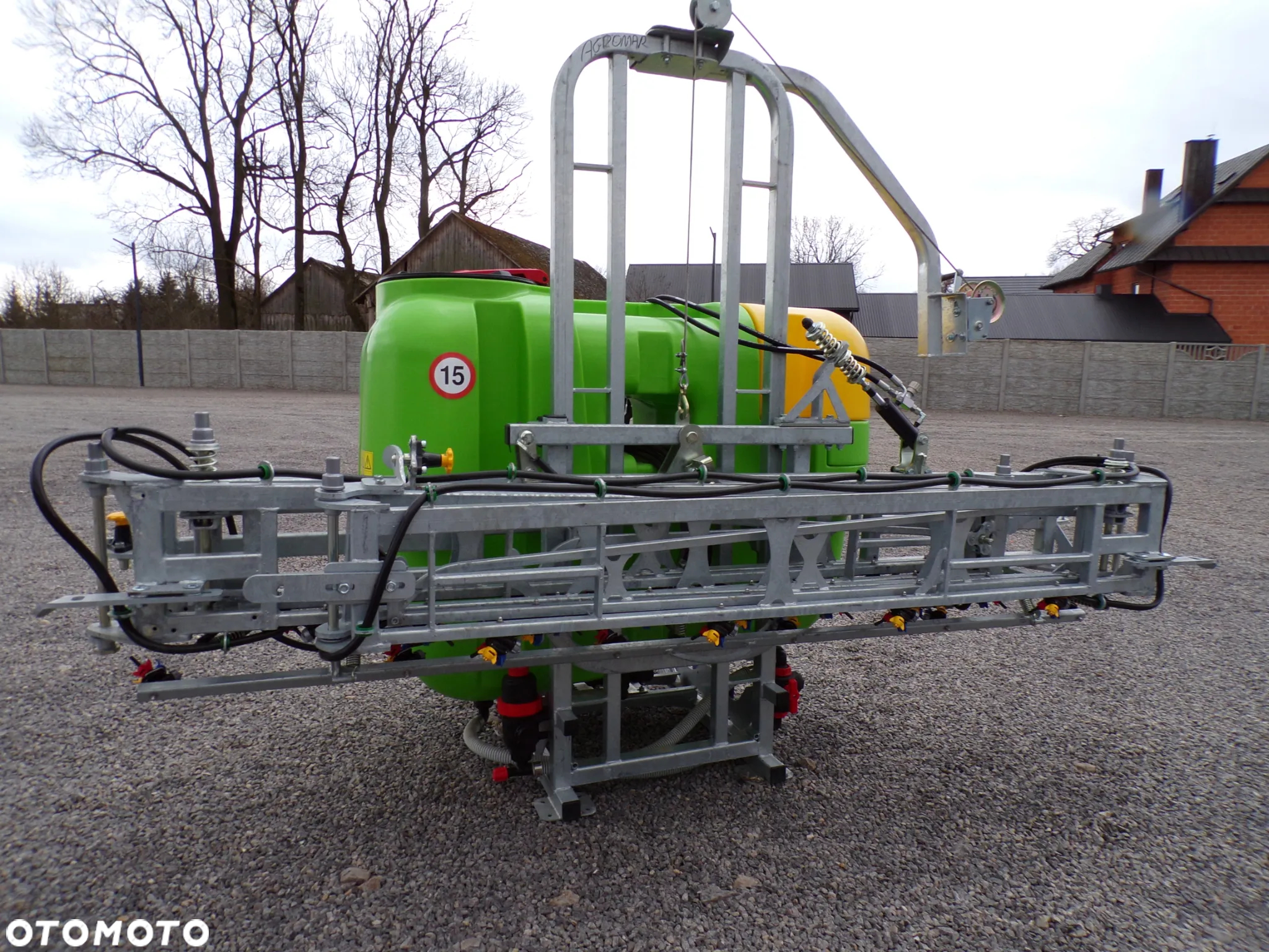 Opryskiwacz zawieszany TOLMET 600l/ lanca 15m stabilizacja hydrauliczna/potrójna oprawa rozpylaczy - 4