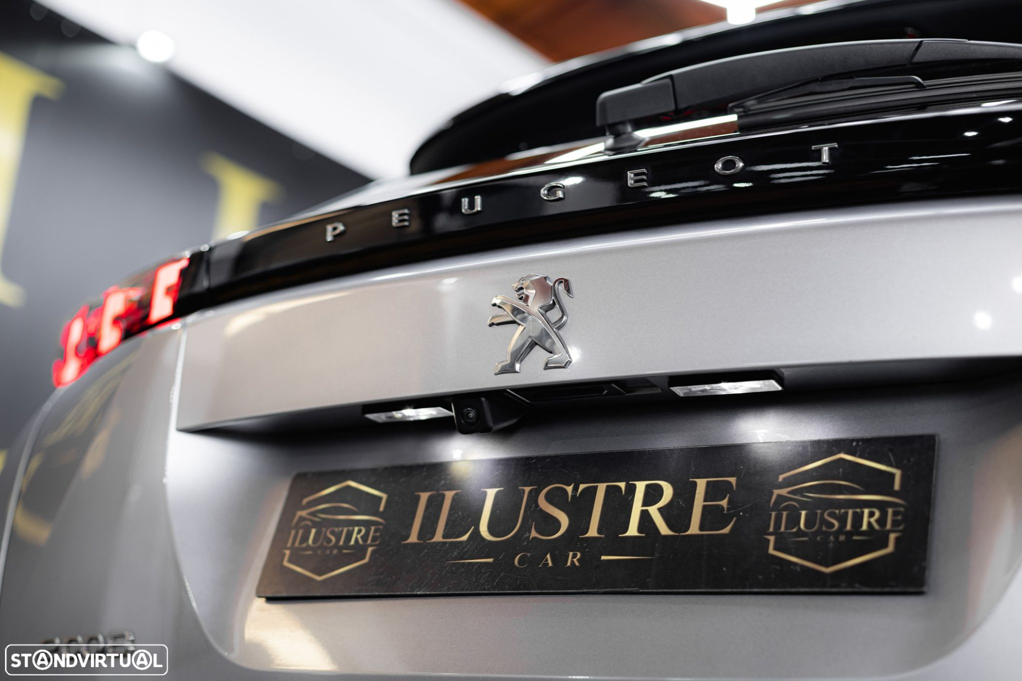 Peugeot 2008 BlueHDi 130 EAT8 GT Pack - 10
