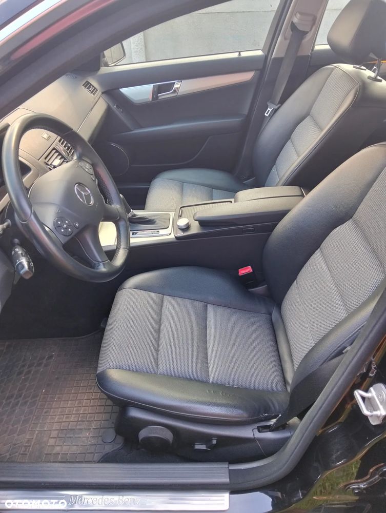 Mercedes-Benz Klasa C 180 T Kompressor Automatik BlueEFFICIENCY Avantgarde - 7