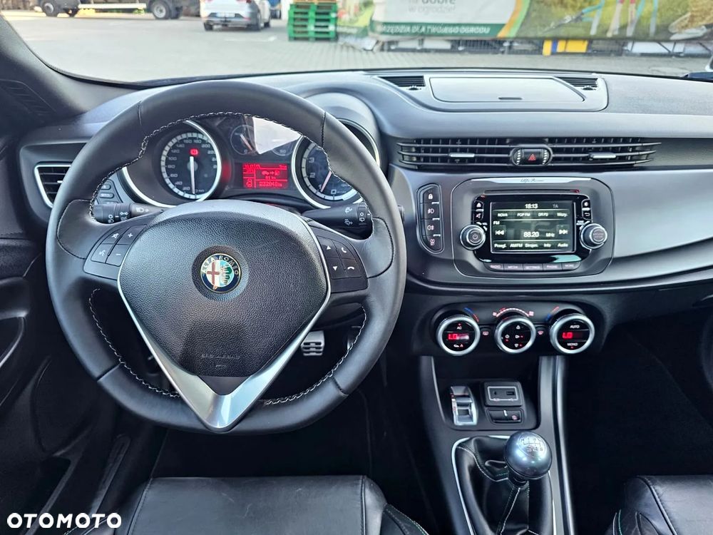 Alfa Romeo Giulietta - 25