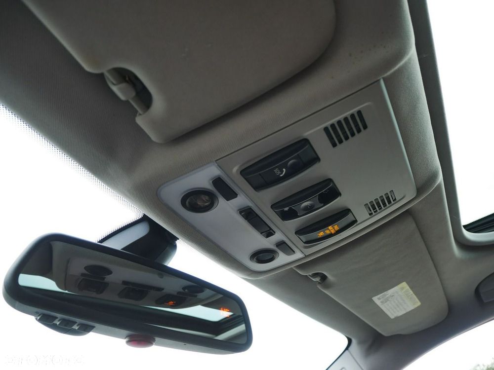 BMW Seria 3 - 30