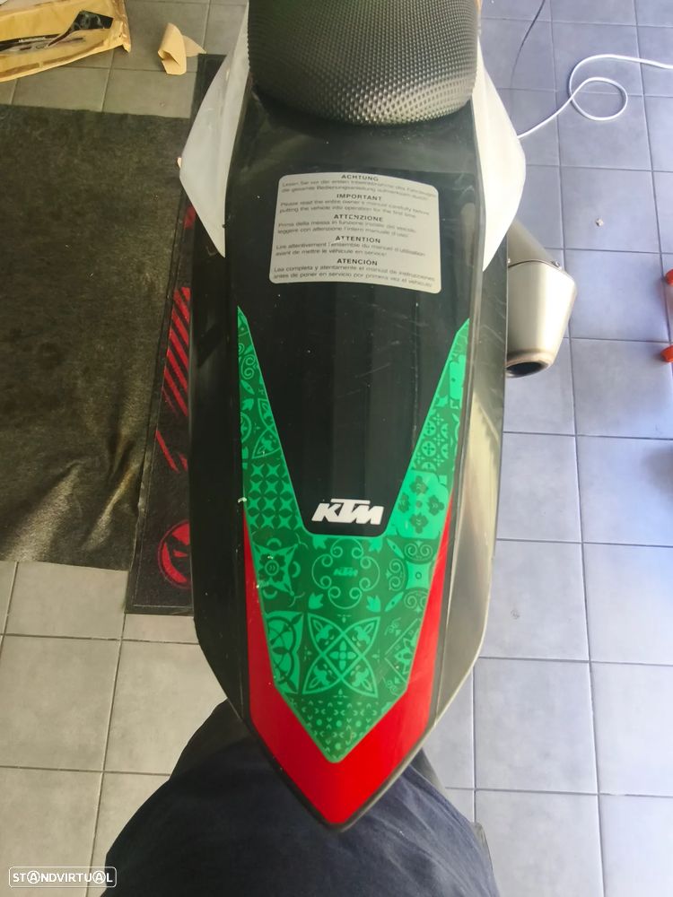 KTM 250 EXC Six Days - 8