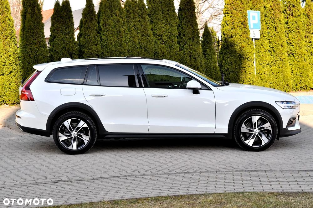 Volvo V60 Cross Country B4 D AWD Plus - 15