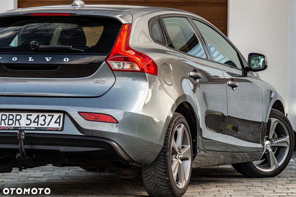 Volvo V40 D2 Momentum - 18
