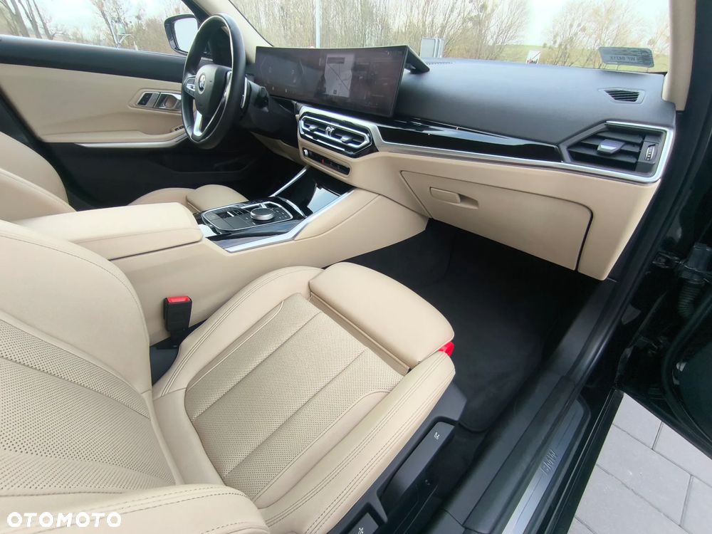 BMW Seria 3 320i - 17