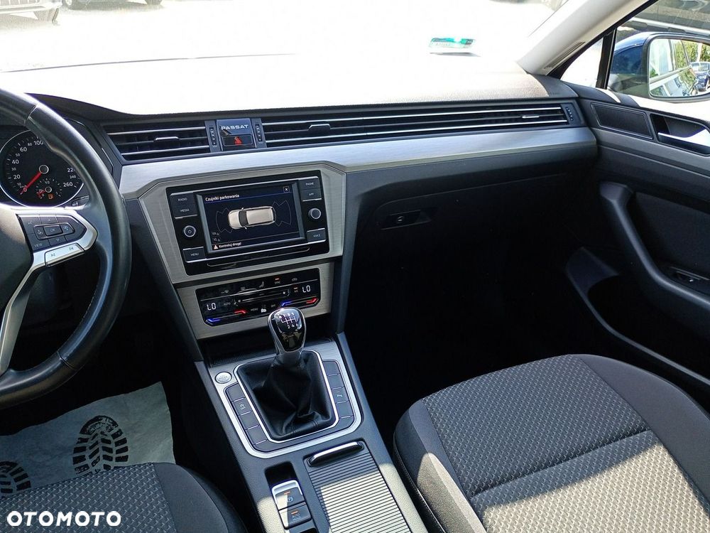 Volkswagen Passat Variant 2.0 TDI EVO Essence - 14