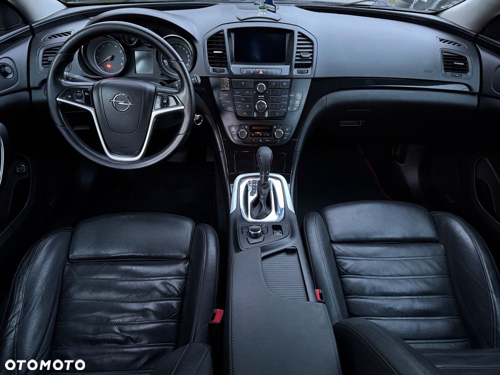Opel Insignia 2.0 T Cosmo - 23