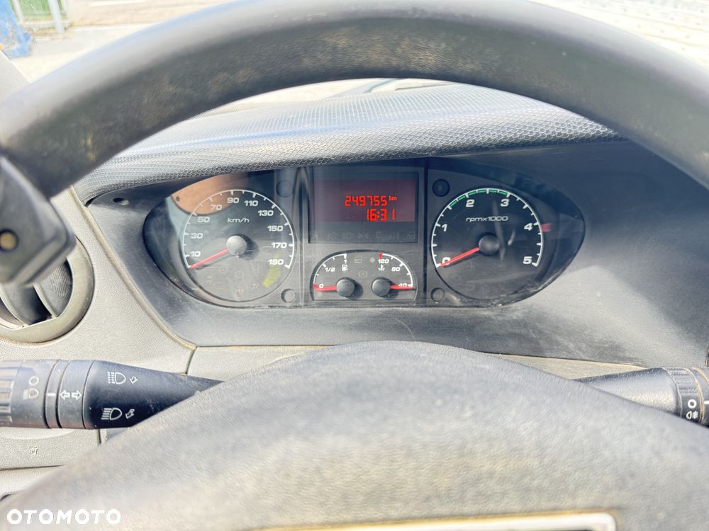 Iveco 35C15 - 13