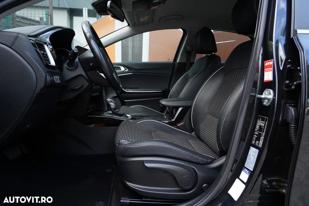 Kia XCeed - 8