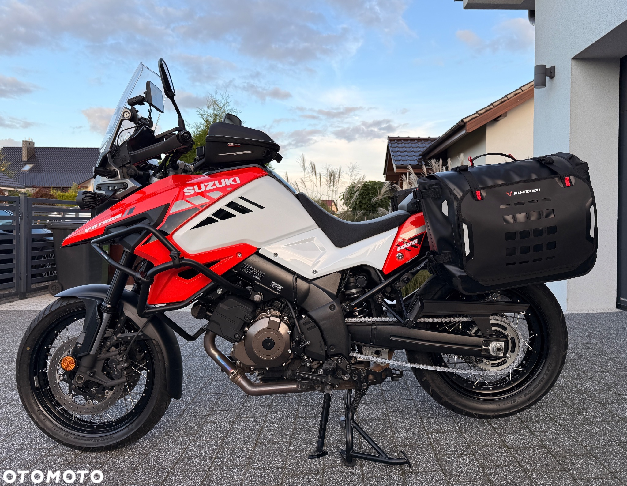Suzuki DL - 4