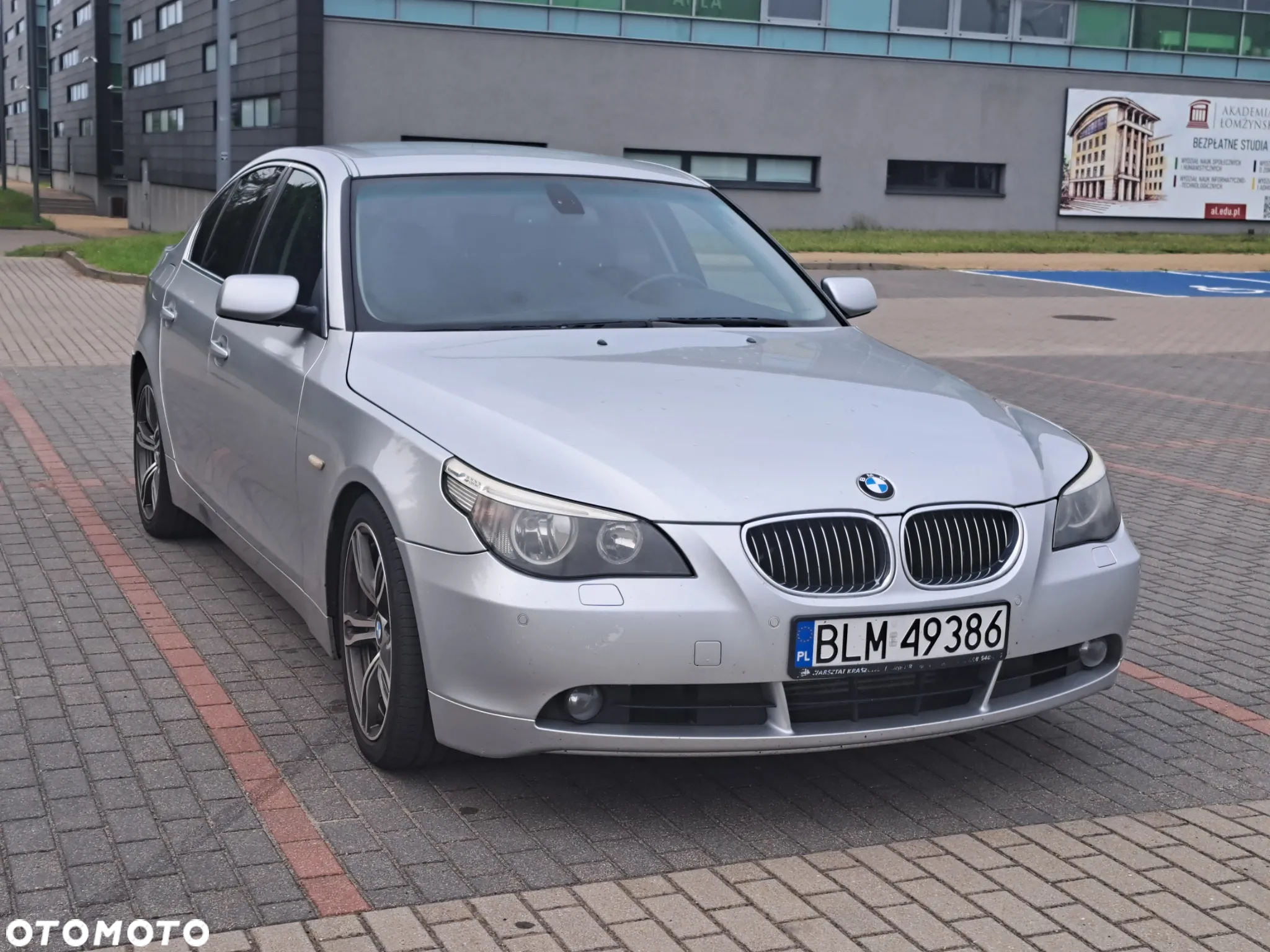 BMW Seria 5 525d - 11