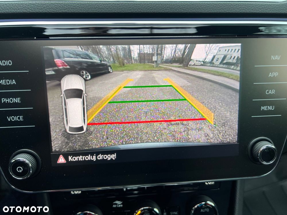 Skoda Superb 2.0 TSI 4x4 DSG Sportline - 23