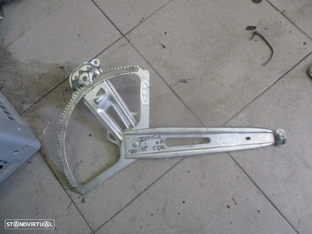Elevador Manual 90579503 OPEL ZAFIRA 2000 5P TE - 5