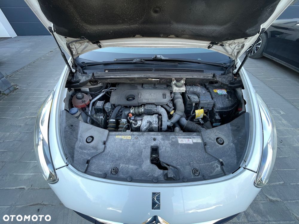 Citroën DS5 1.6 e-HDi Chic MCP - 18