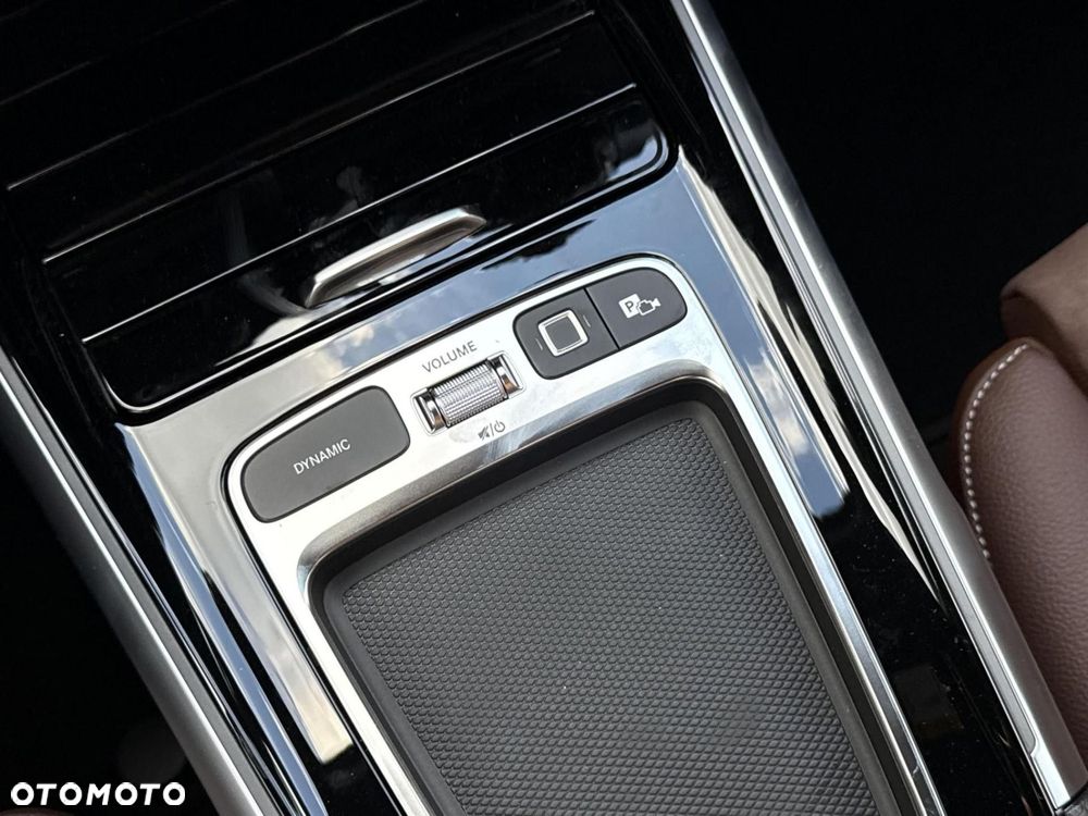 Mercedes-Benz GLB - 19