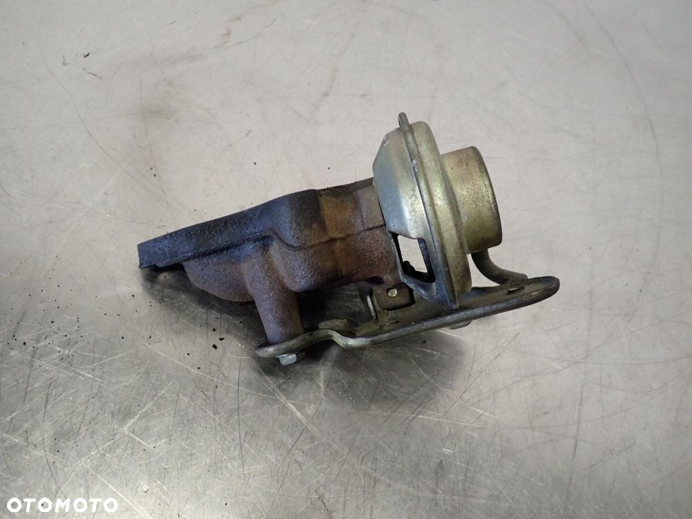 ZAWÓR EGR TOYOTA COROLLA E12  25620-27070   25800-27040 - 2