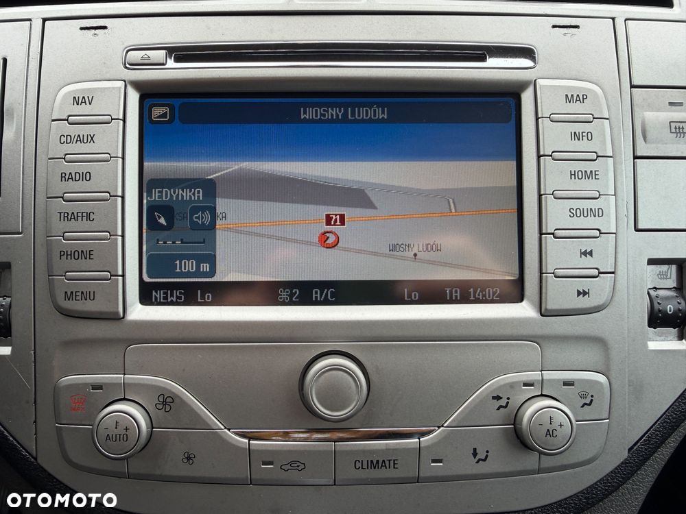 Ford Kuga 2.0 TDCi 2x4 Titanium - 13