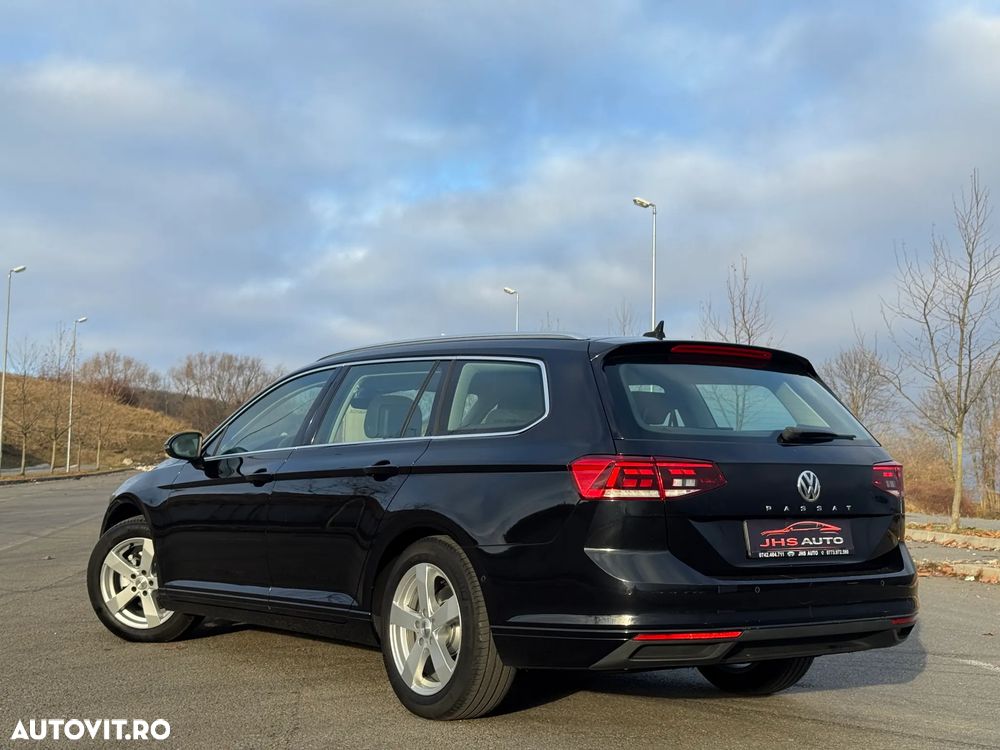 Volkswagen Passat Variant 2.0 TDI SCR DSG Elegance - 3
