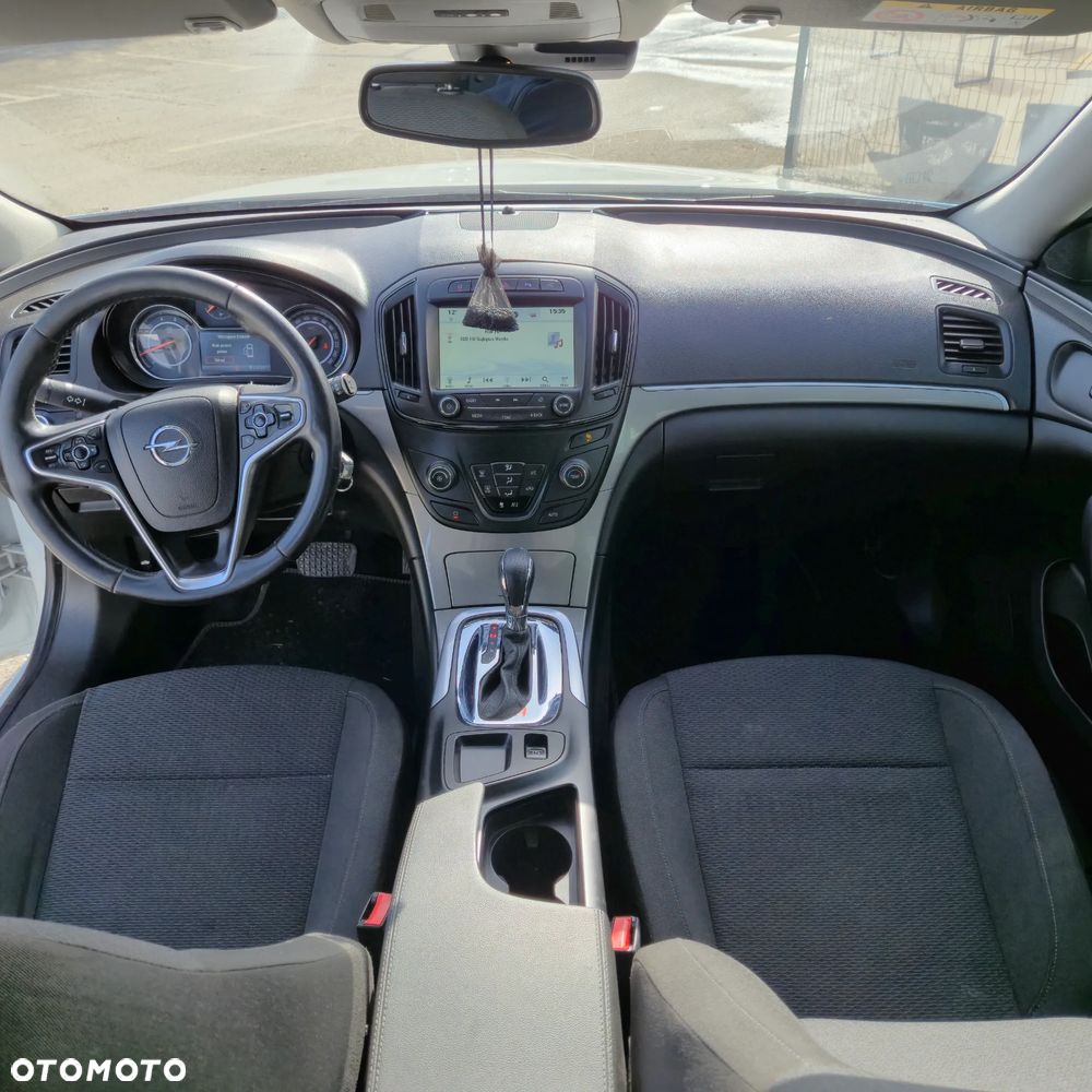 Opel Insignia 1.6 CDTI - 10
