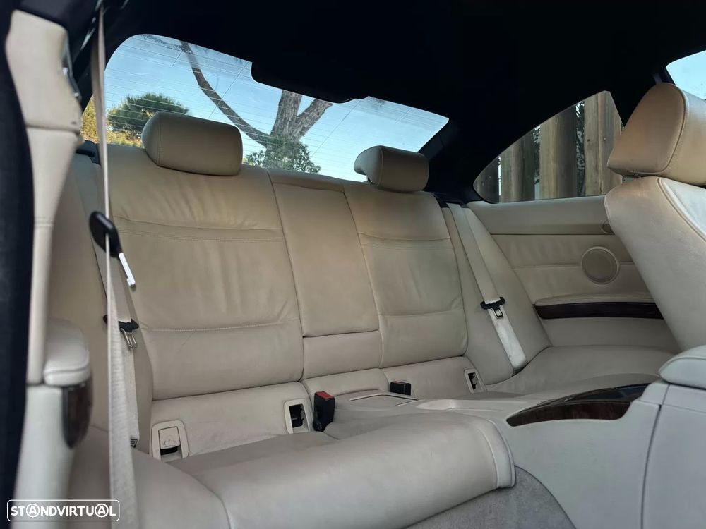 BMW 320 d Coupe - 18