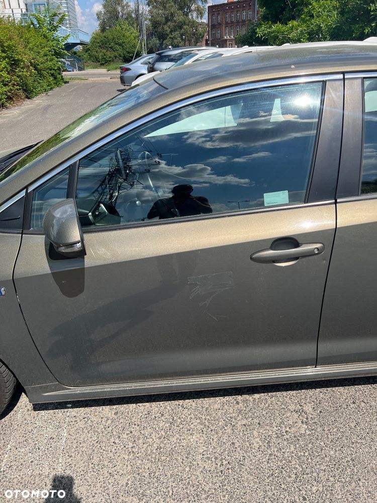 Toyota Corolla 1.8 Hybrid Comfort - 4