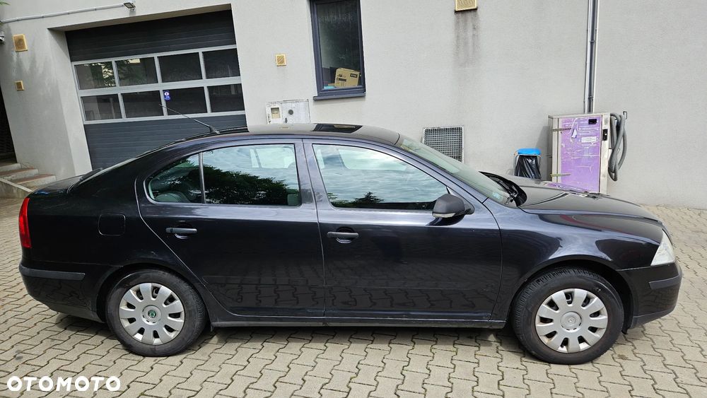 Skoda Octavia 1.6 Mint - 1