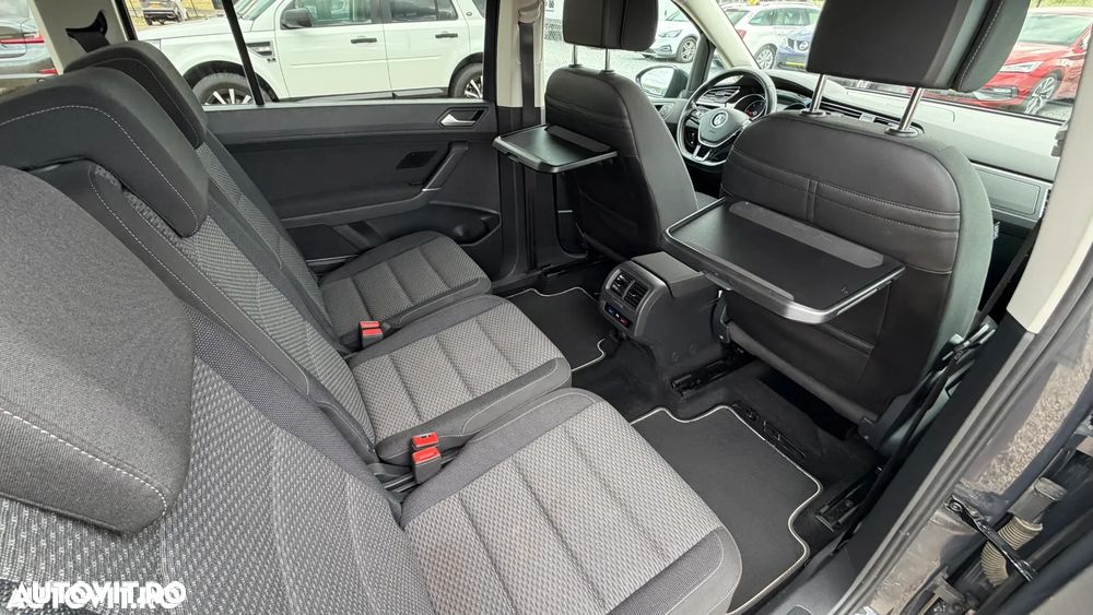 Volkswagen Touran 2.0 TDI Highline - 12