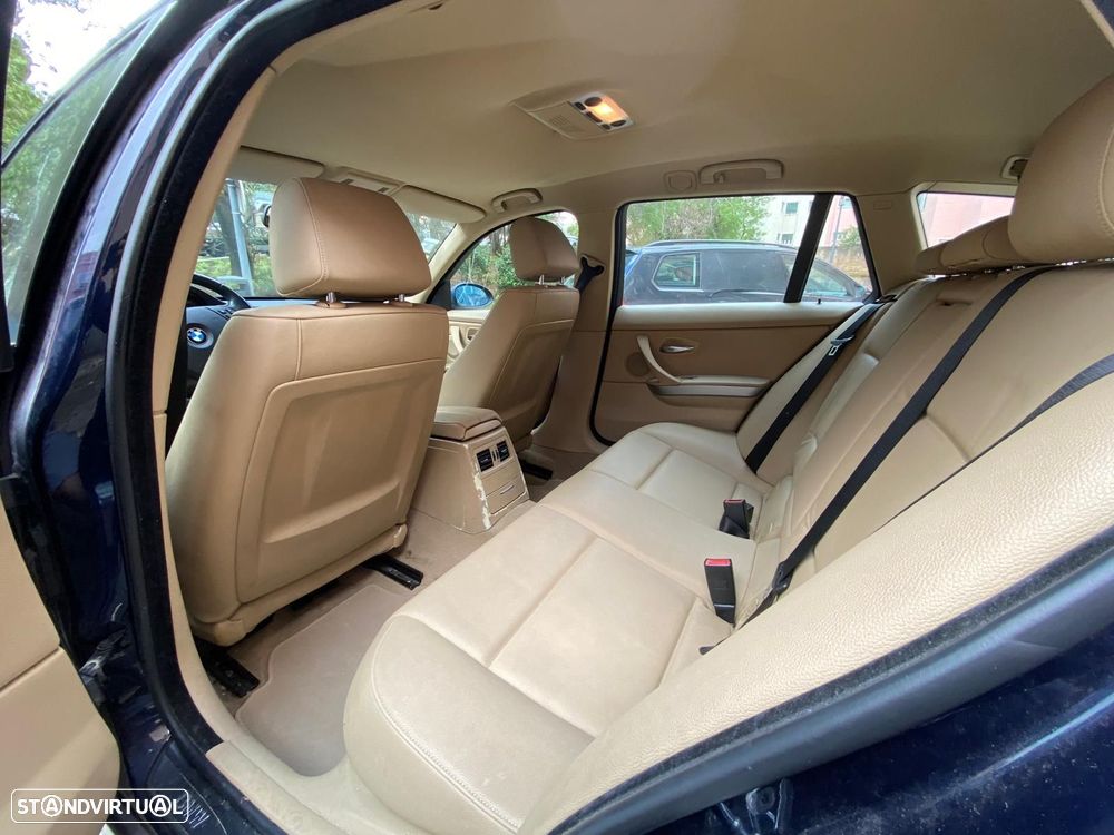 BMW 320 d - 14